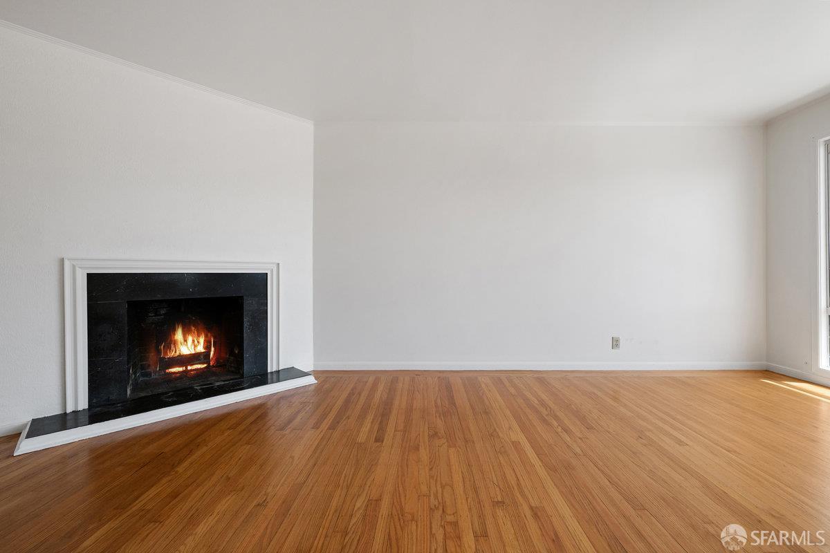 509-511 44th Avenue - Photo 5