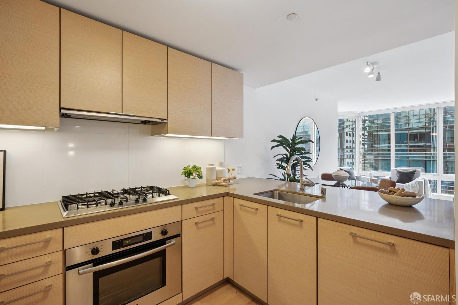 301 Mission Street #12D - Photo 4