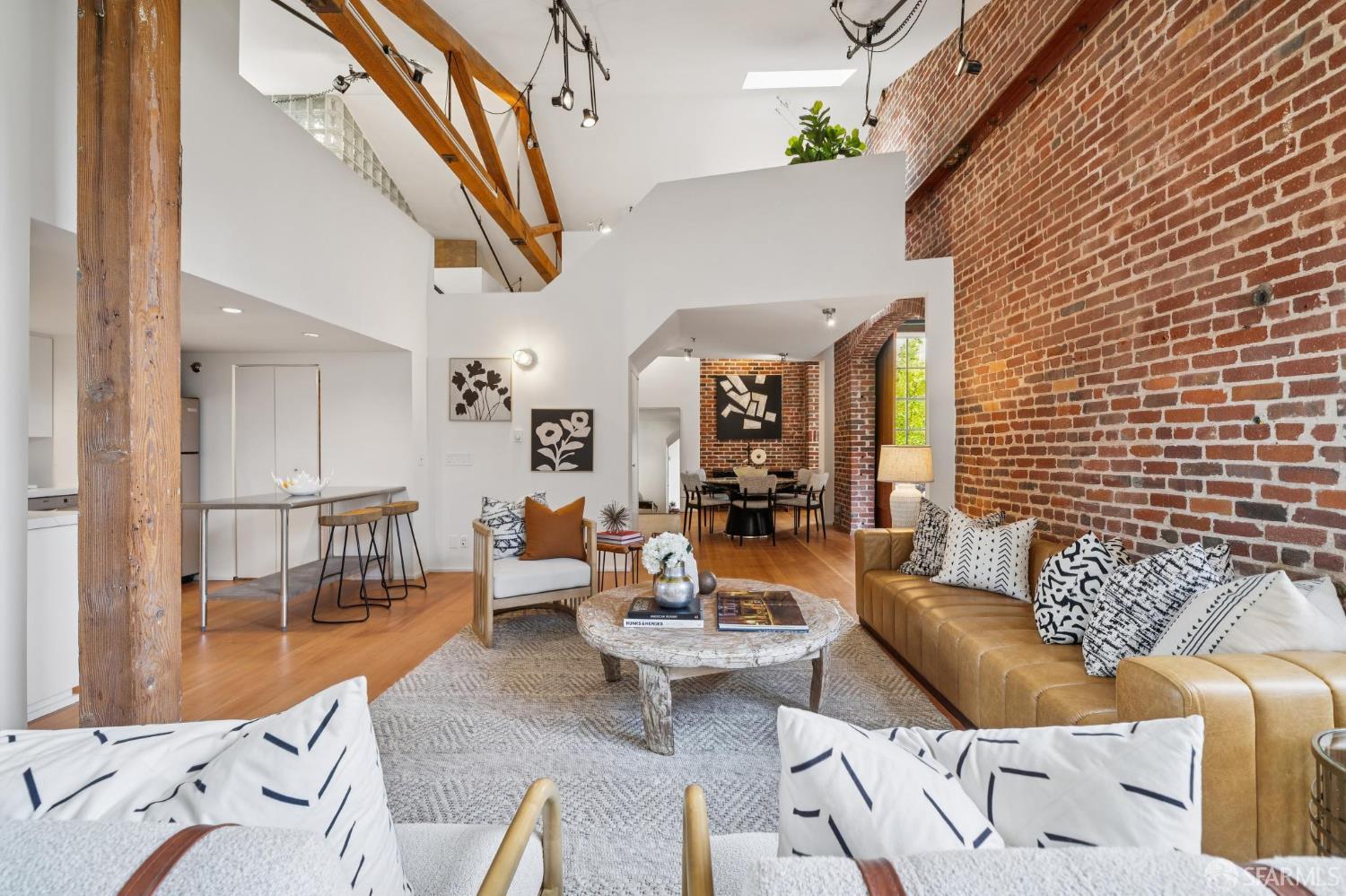 461 2nd Street #332C - Photo 2