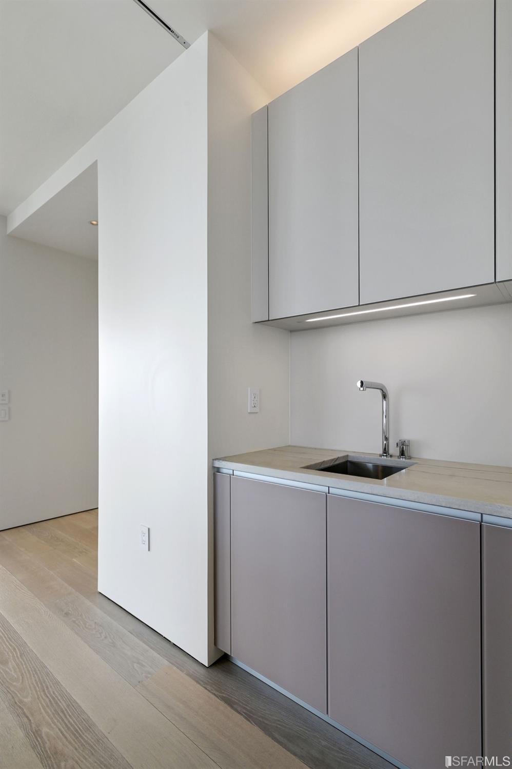 181 Fremont Street #58B - Photo 5