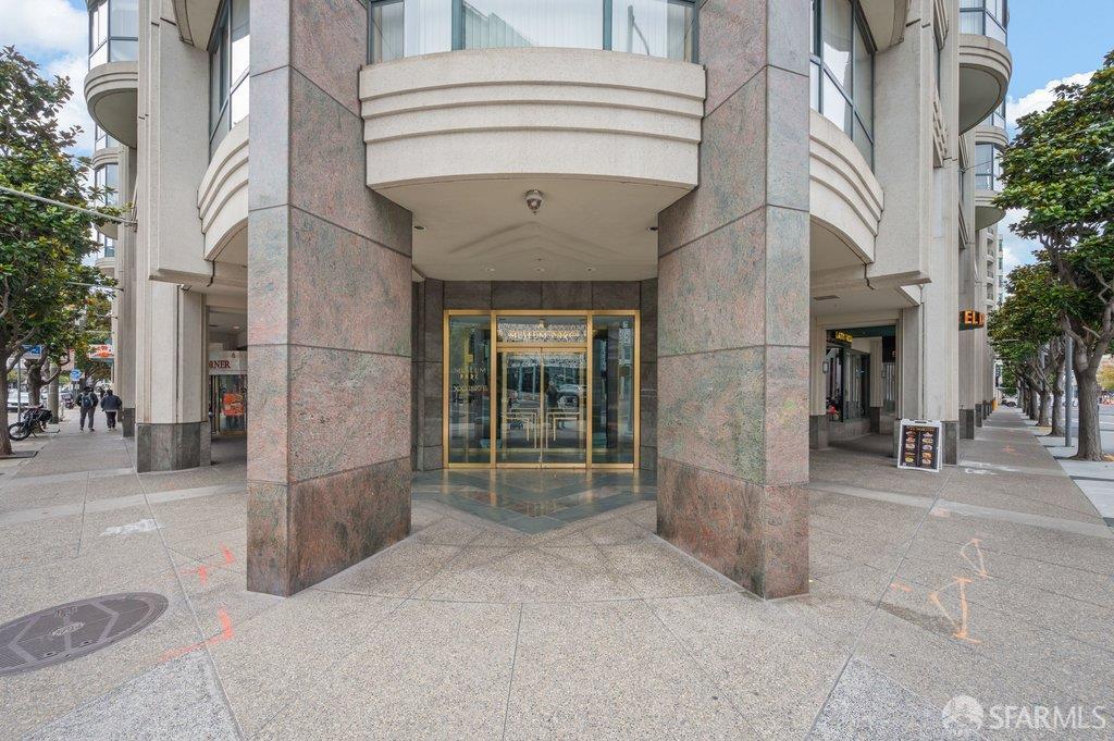300 3rd Street #922 - Photo 4