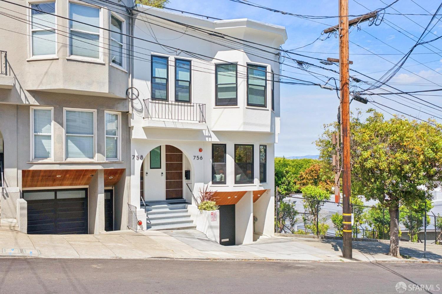 756 Chestnut Street - Photo 4