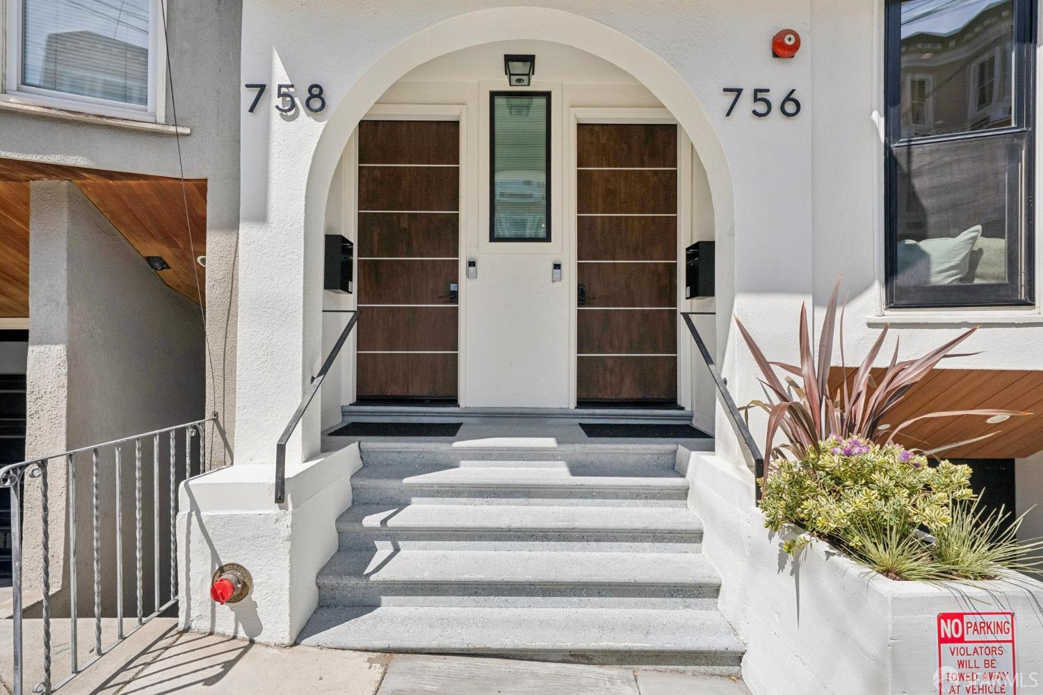 756 Chestnut Street - Photo 3