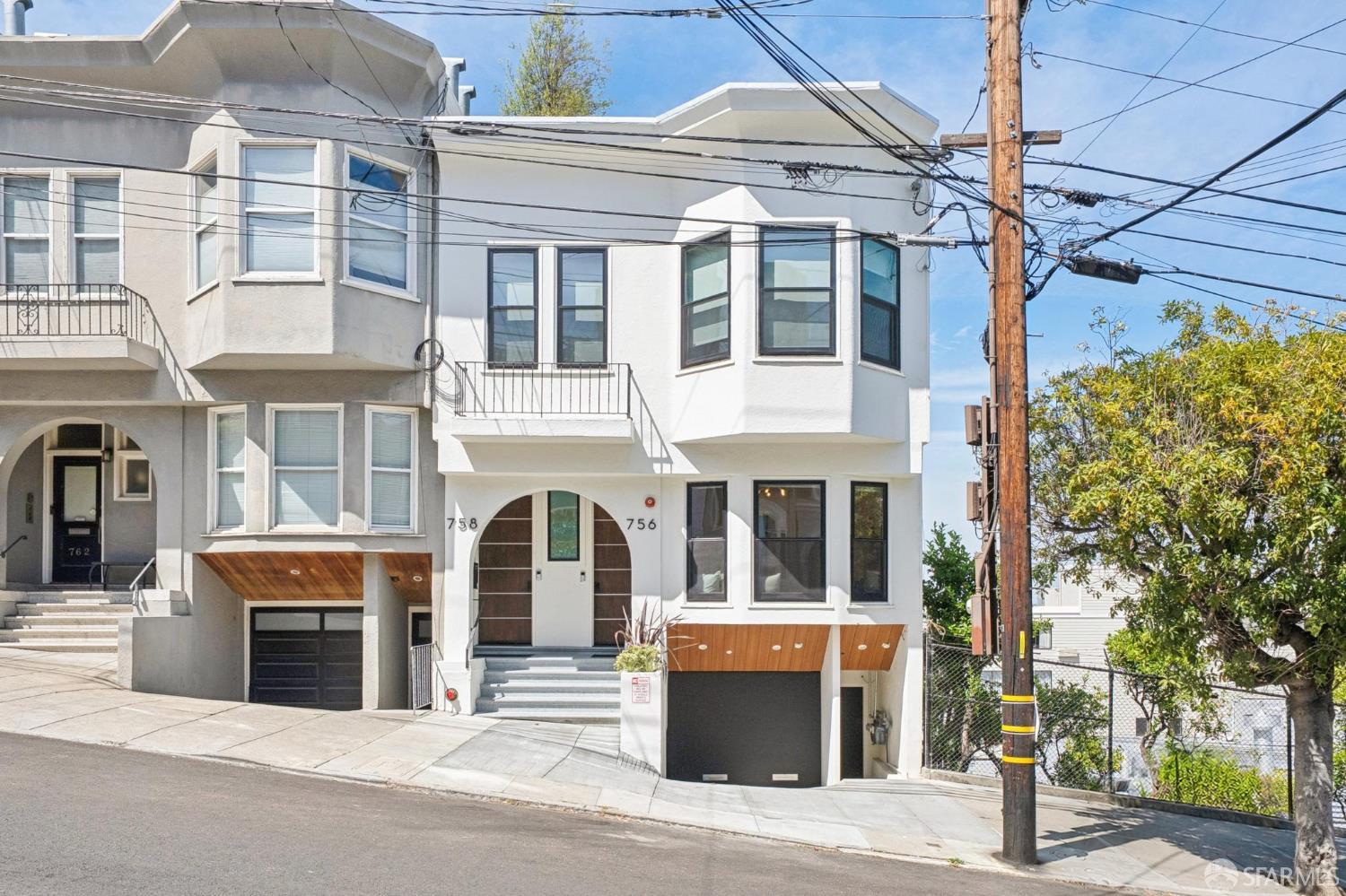 756 Chestnut Street - Photo 2