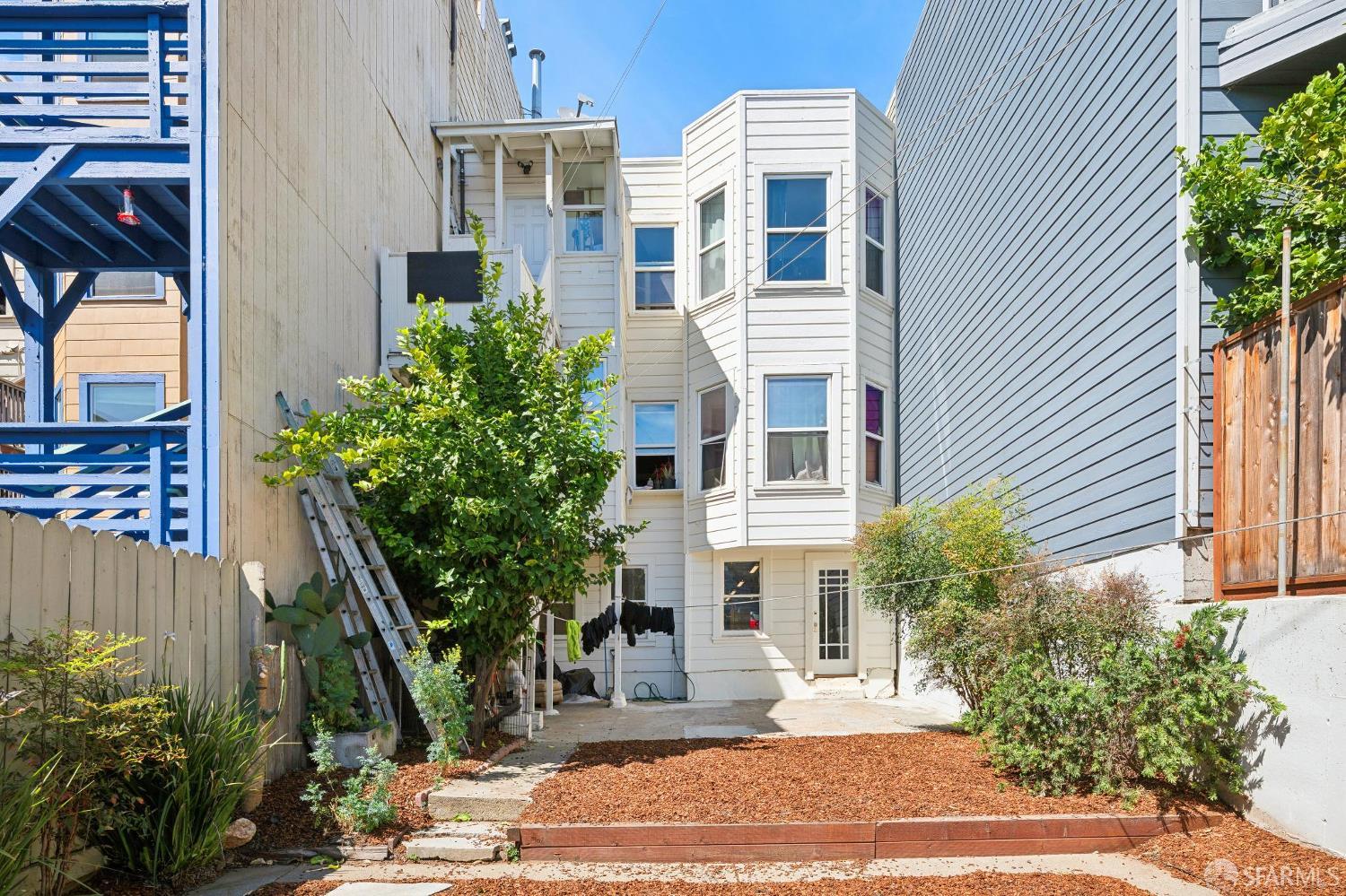 3323-3325 26th Street - Photo 4