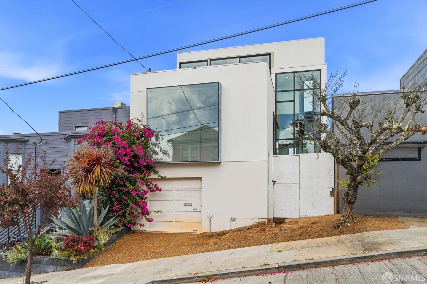 75 Bronte Street - Main photo