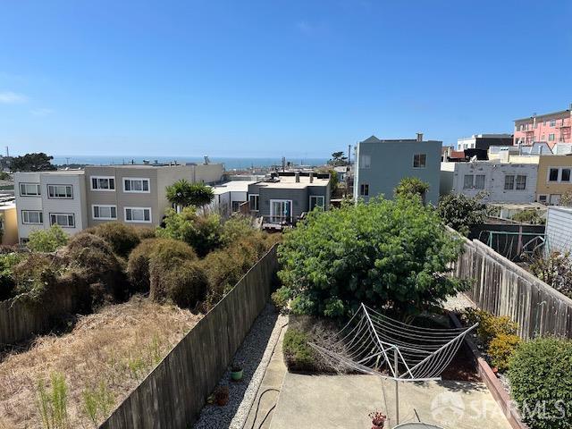 727 43rd Avenue - Photo 2
