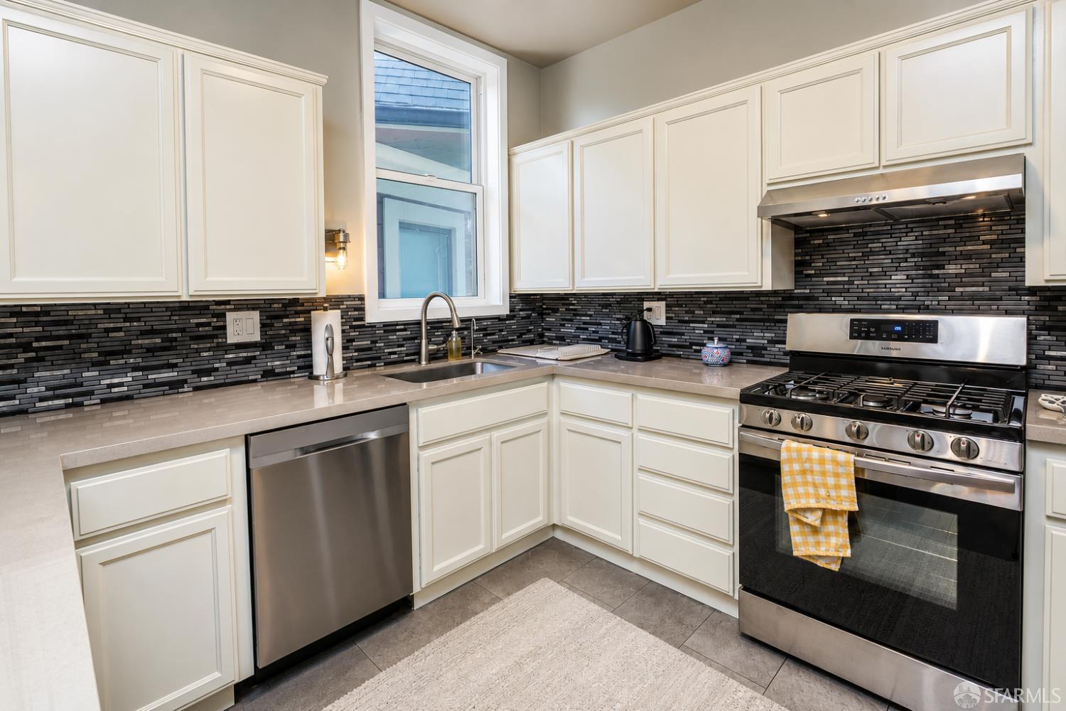 1503 Masonic Avenue - Photo 5