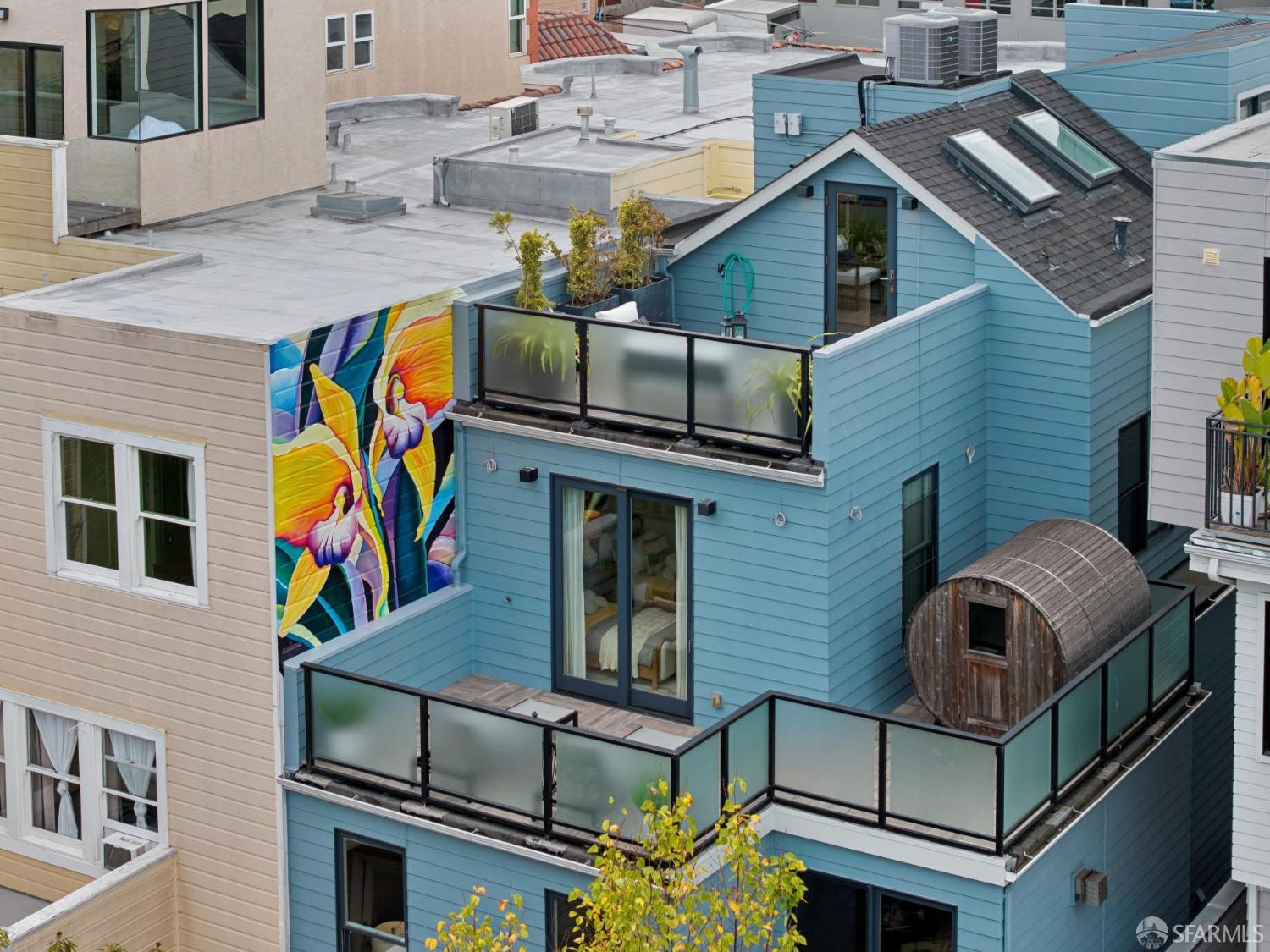 837 South Van Ness Avenue - Photo 2