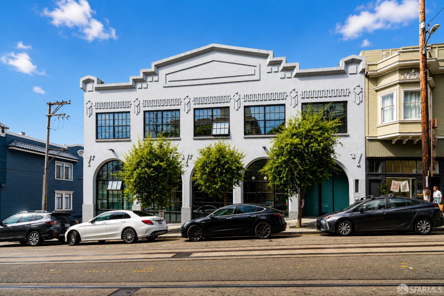 1945 Hyde Street - Photo 3