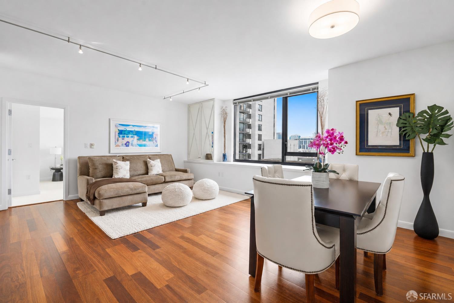 250 King Street #958 - Photo 5