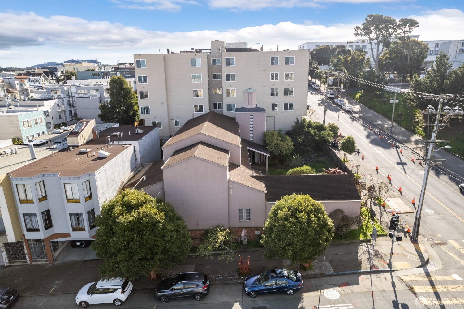 6555 Geary Boulevard - Photo 2