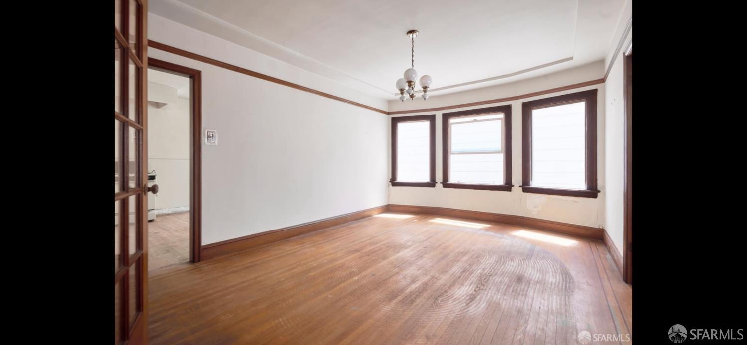 1055 Cayuga Avenue - Photo 4