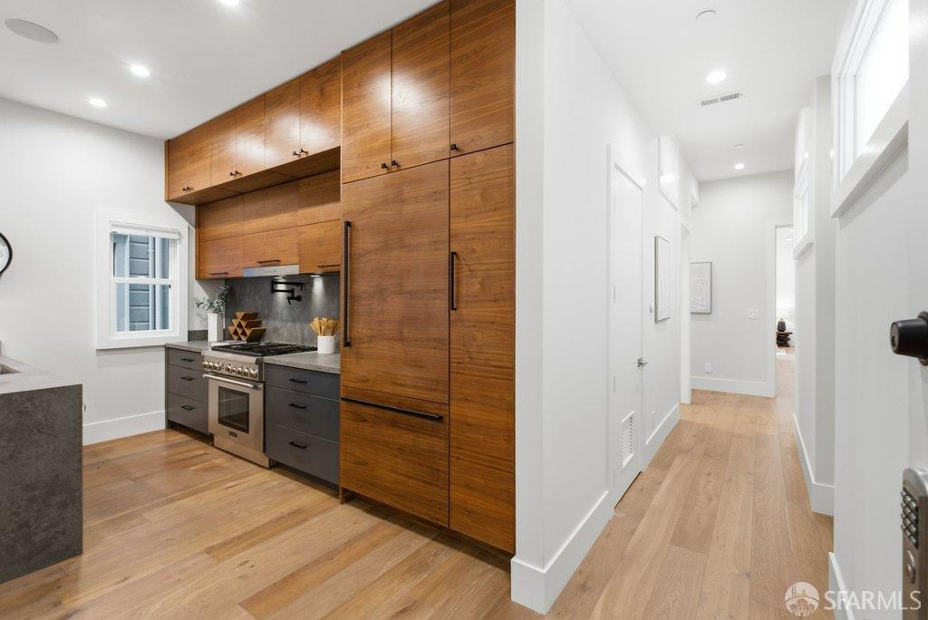 2857 Folsom Street - Photo 2