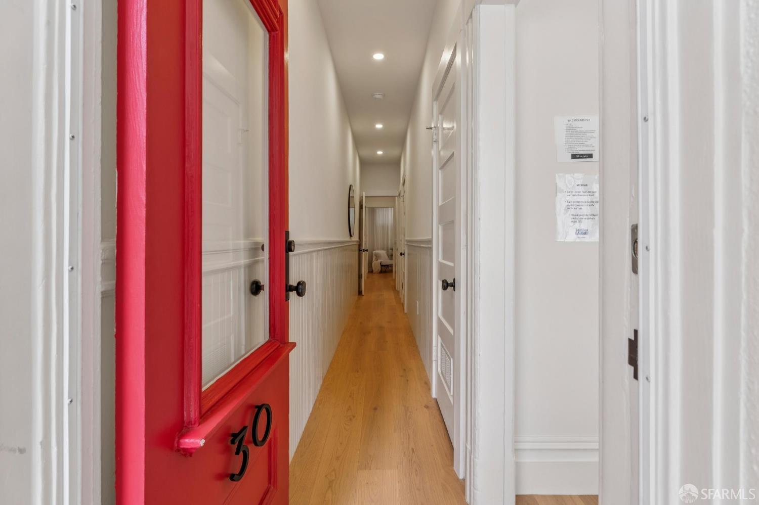 30 Bernard Street - Photo 2