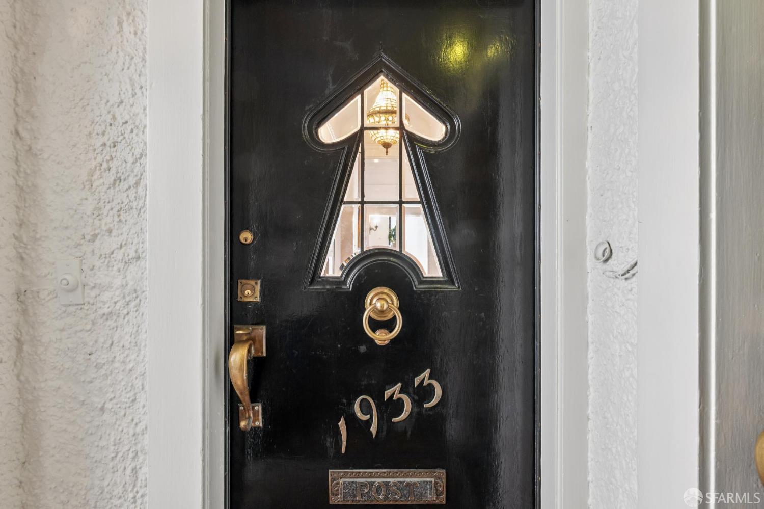 1933 Jackson Street - Photo 3