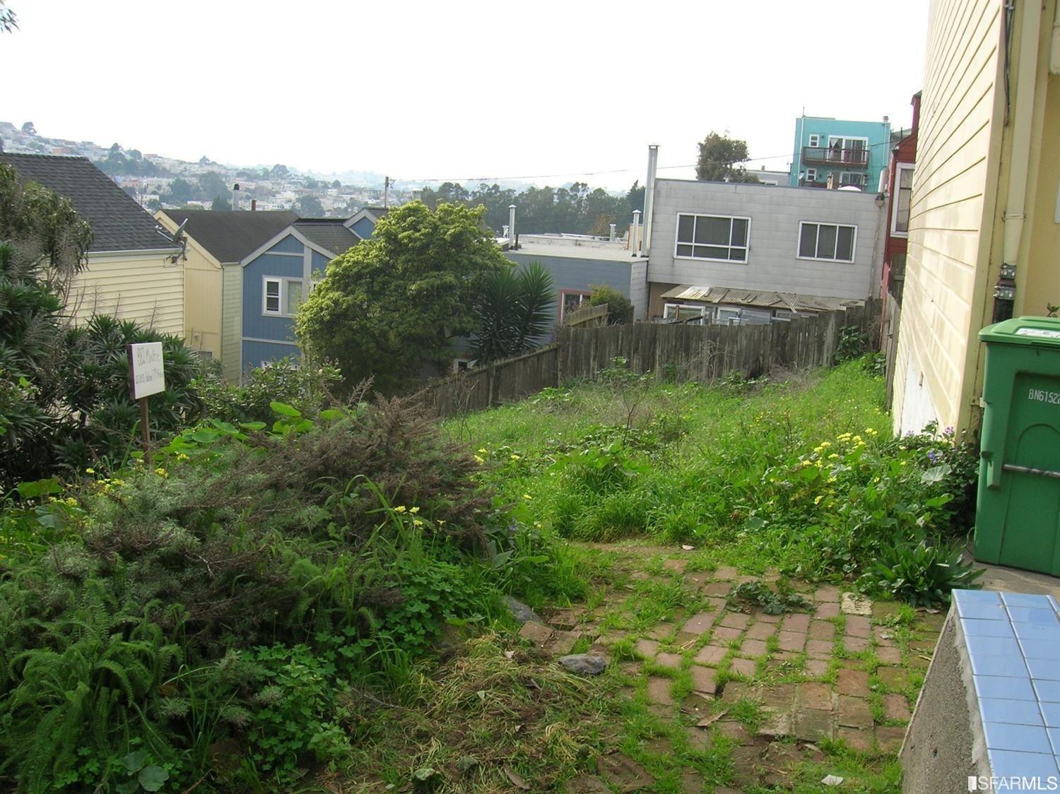 868 Moultrie Street - Main photo