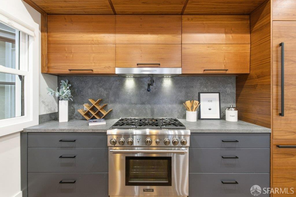 2857 Folsom Street - Photo 4