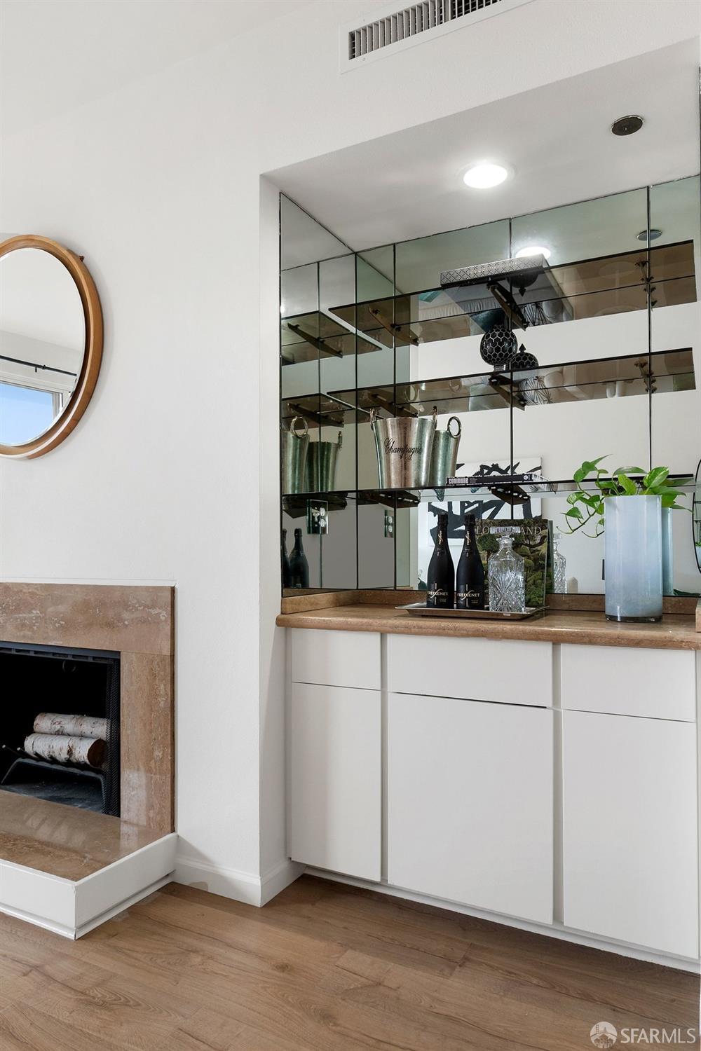 101 Lombard Street #104E - Photo 4