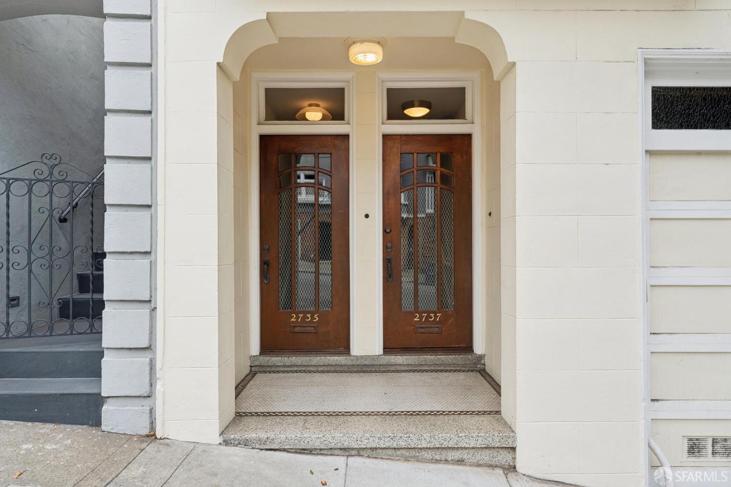 2735-2737 Gough Street - Photo 3