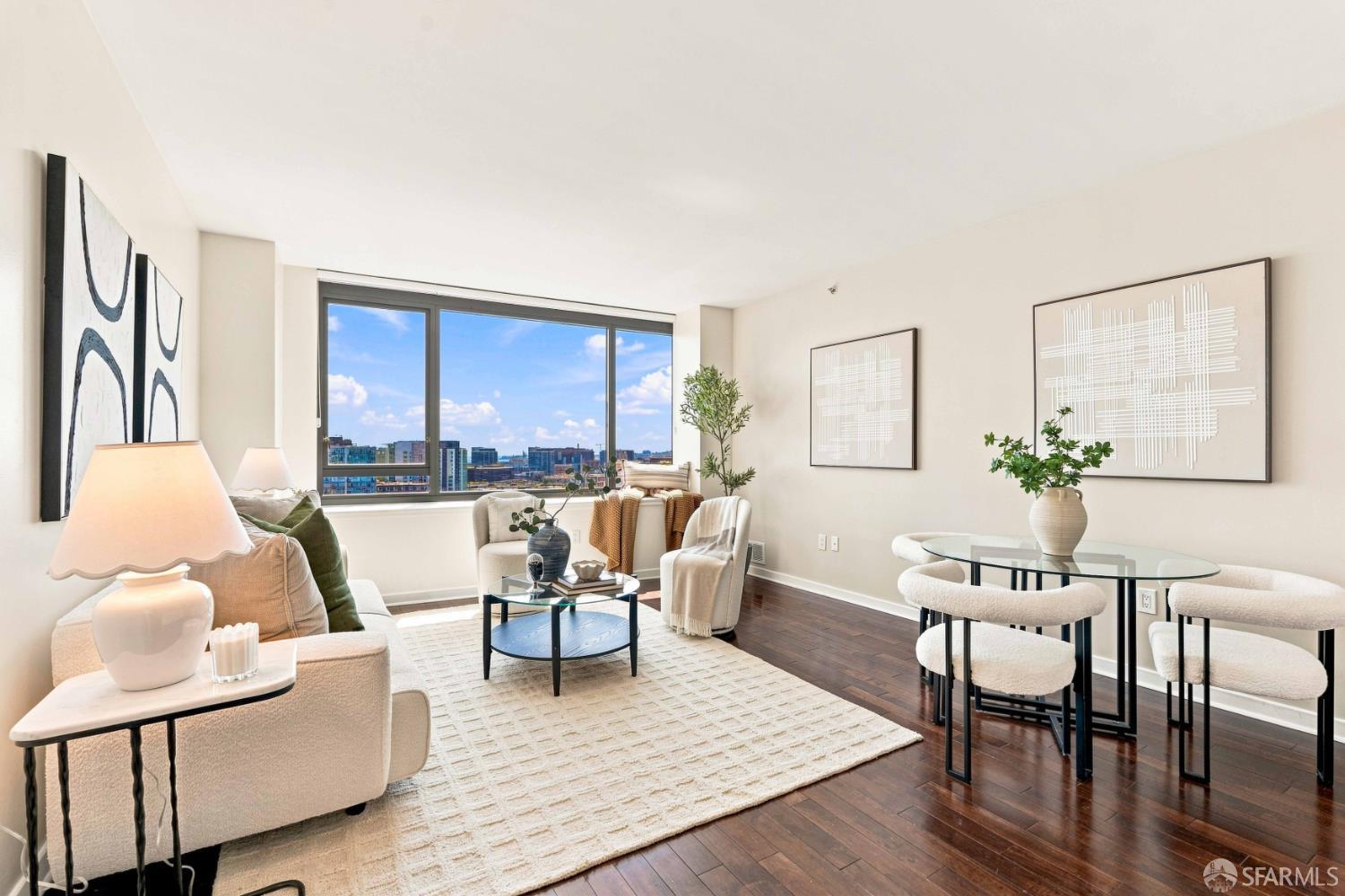 250 King Street #1512 - Photo 3