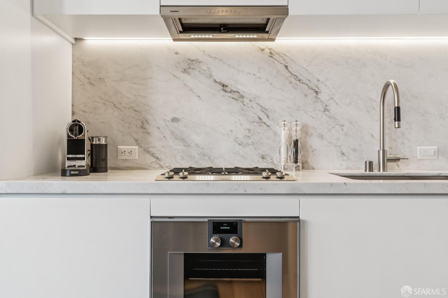 1 Steuart Lane #604-L - Photo 5