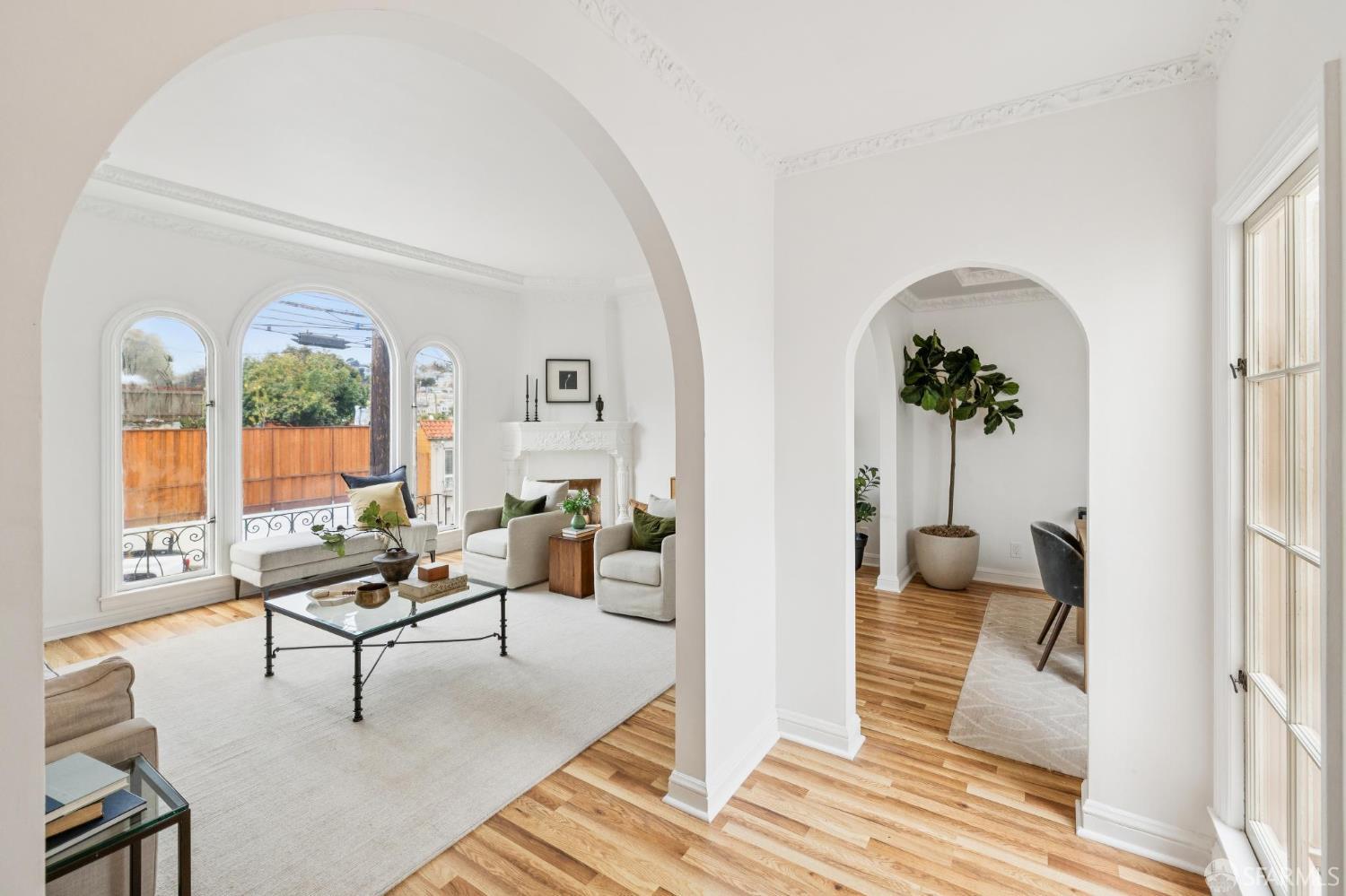 162 Seneca Avenue - Photo 2