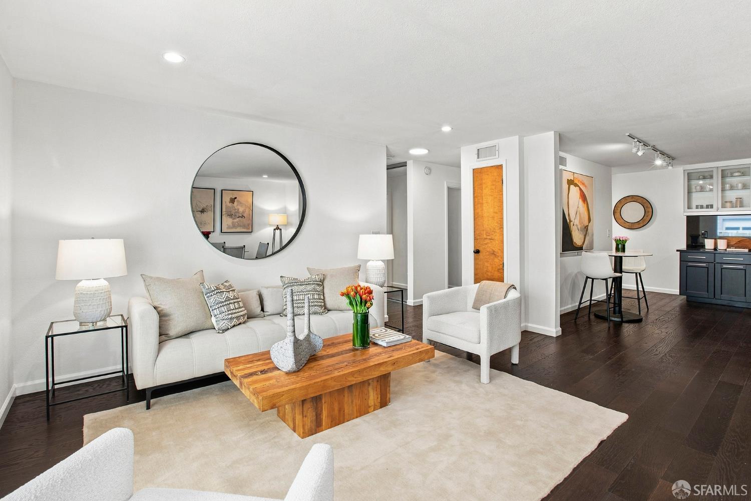 3239 Mission Street #7 - Photo 2