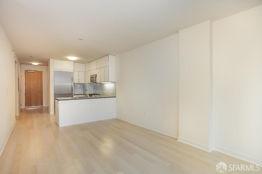 318 Spear Street #5L - Photo 2