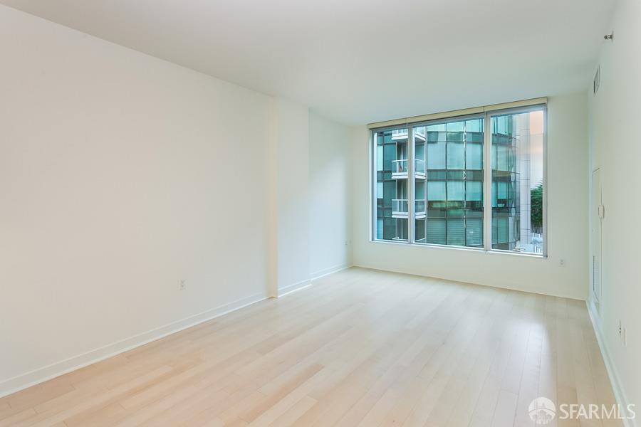 318 Spear Street #5L - Photo 4