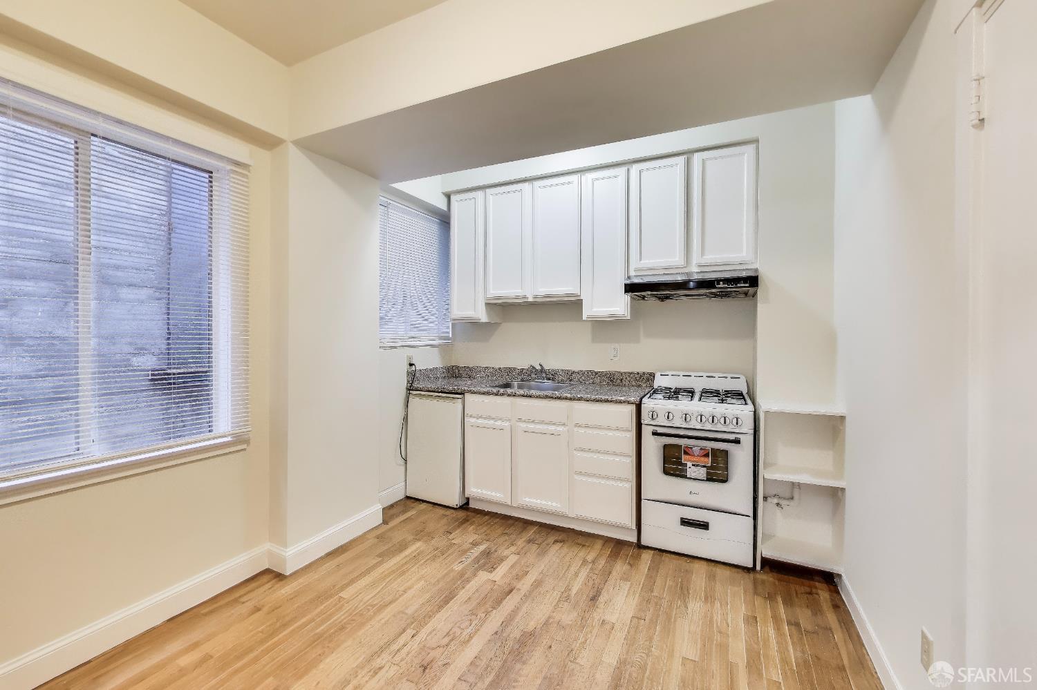 10 Brooklyn Place - Photo 2