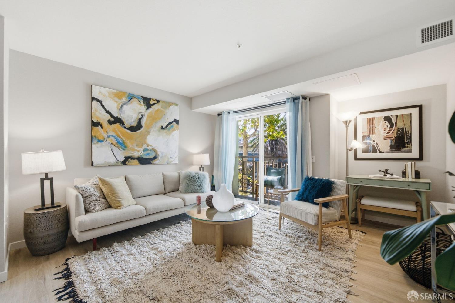 135 Valencia Street #A201 - Photo 3