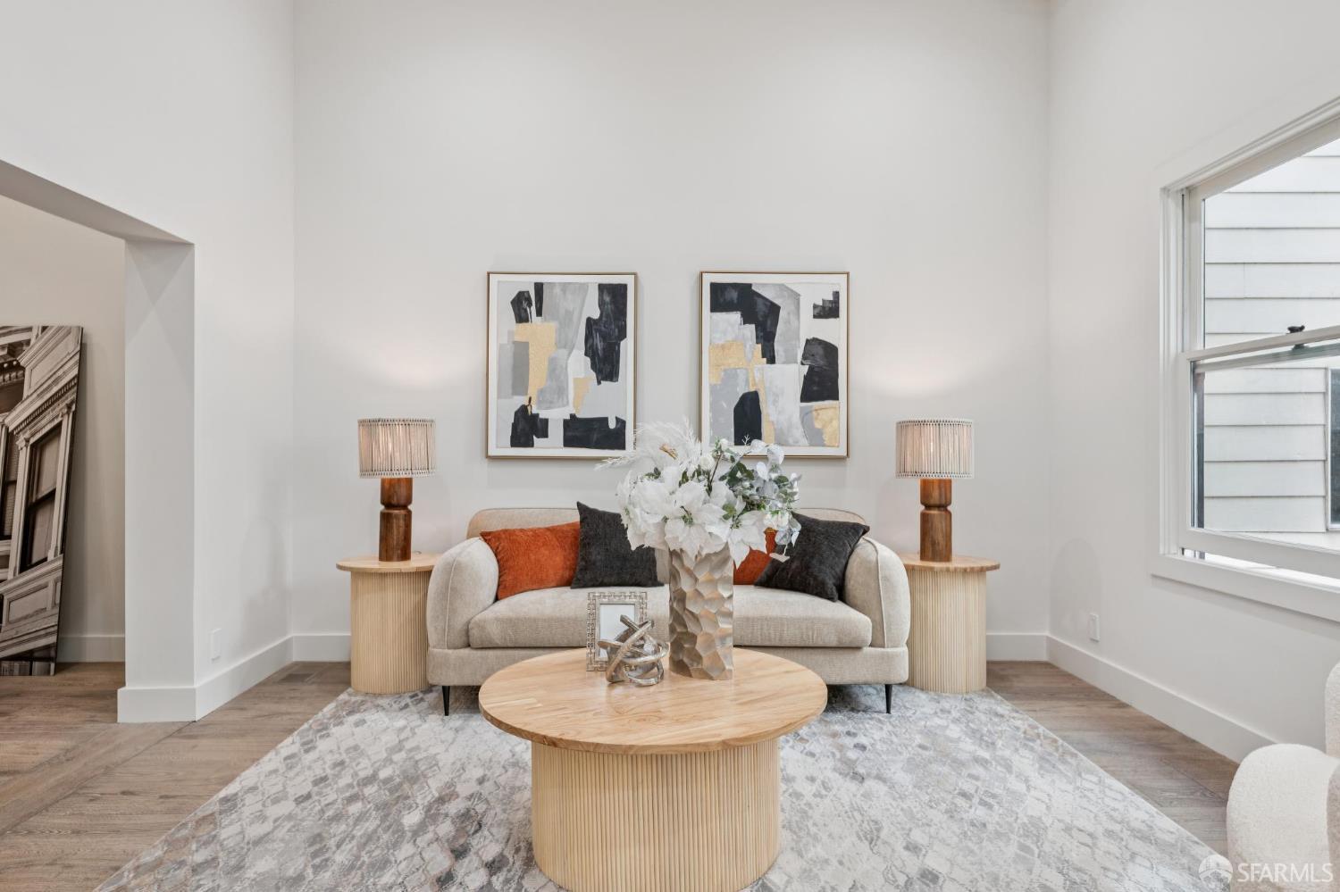 592 Chestnut Street - Photo 3