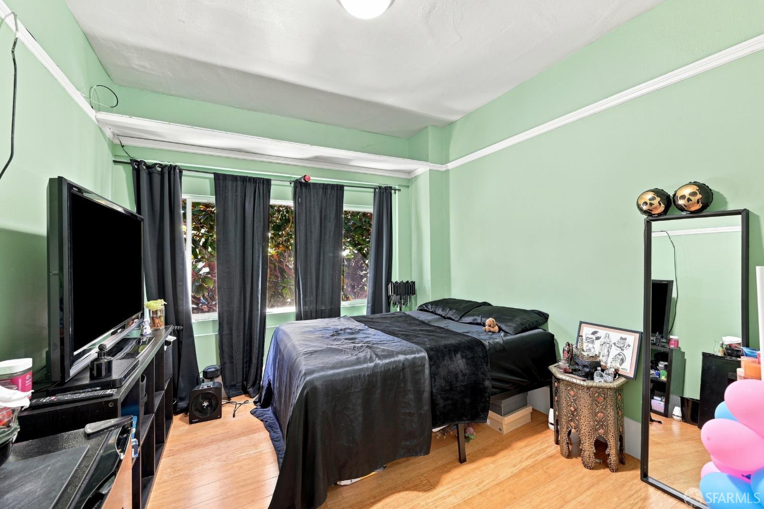 1534 Palou Avenue - Photo 3