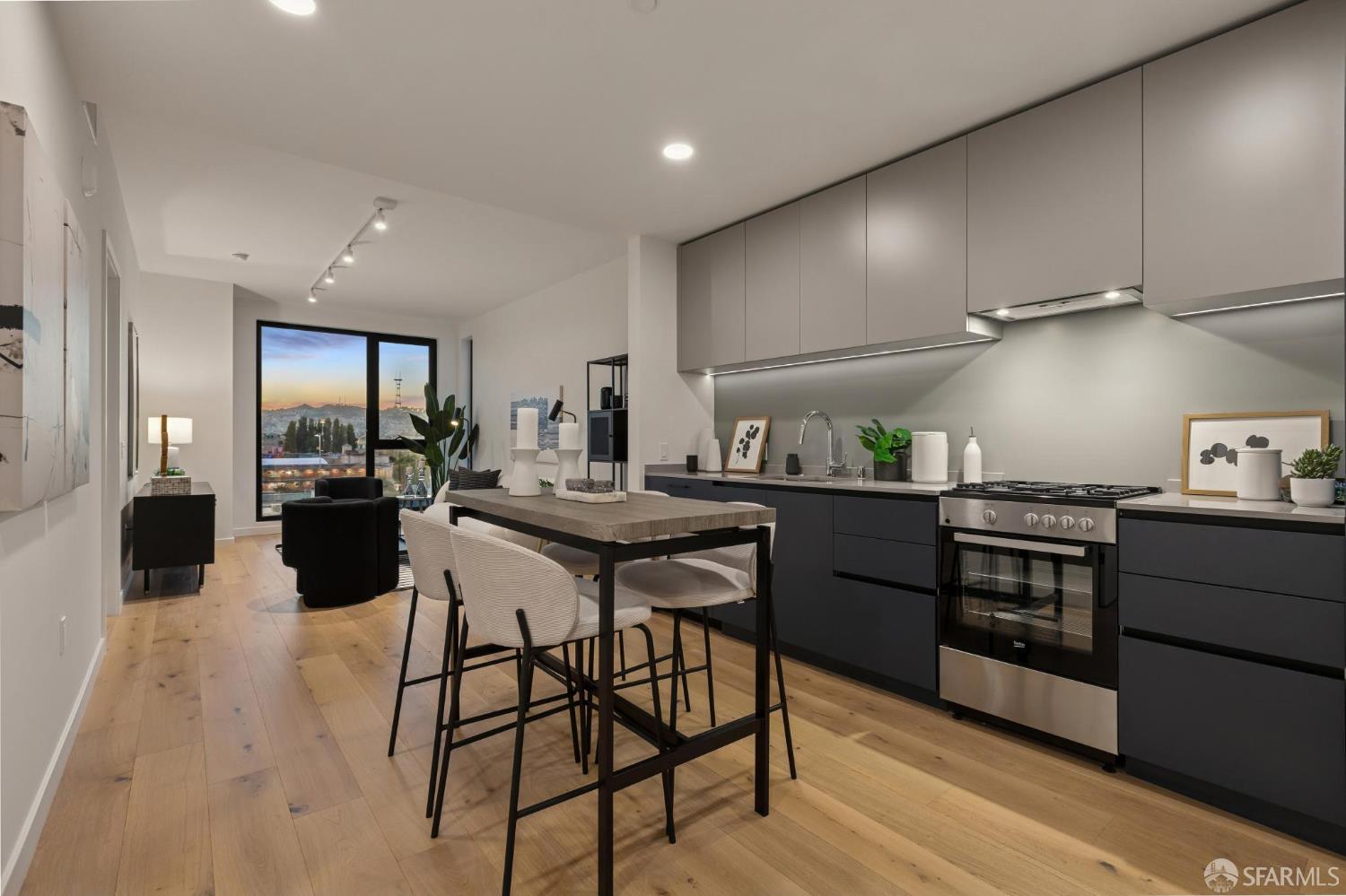 988 Harrison Street #WE6 - Photo 2