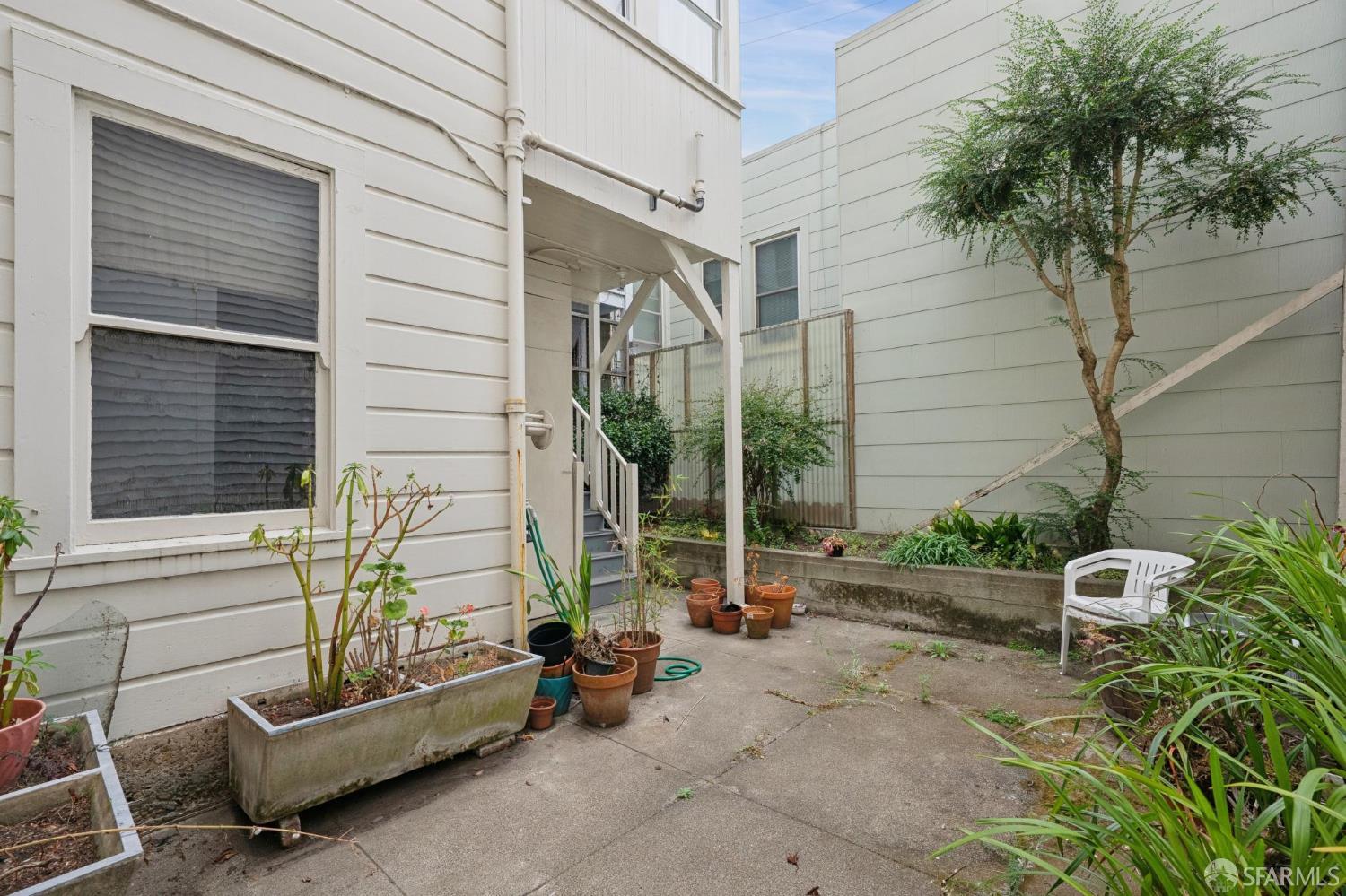 2356-2358 Jones Street - Photo 5