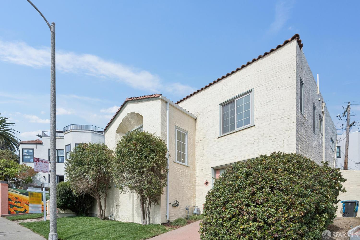225 College Avenue - Photo 2