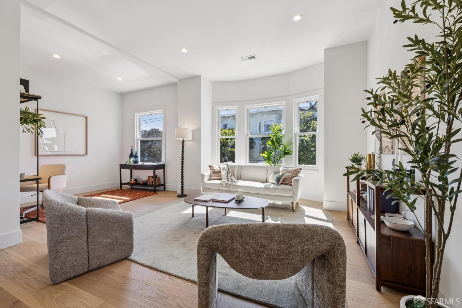 210 4th Avenue - Photo 3