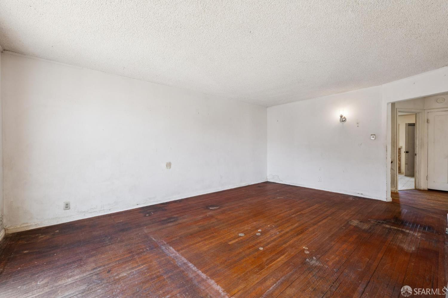 631 Head Street - Photo 5