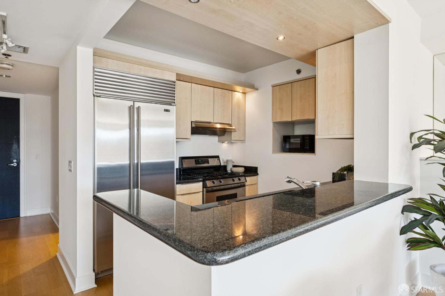 229 Brannan Street #5G - Photo 4