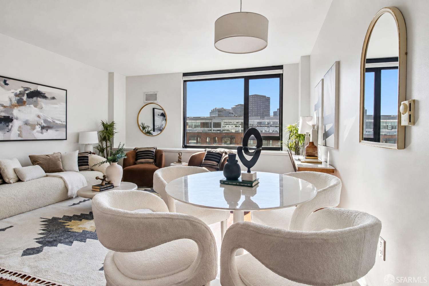 250 King Street #572 - Photo 3