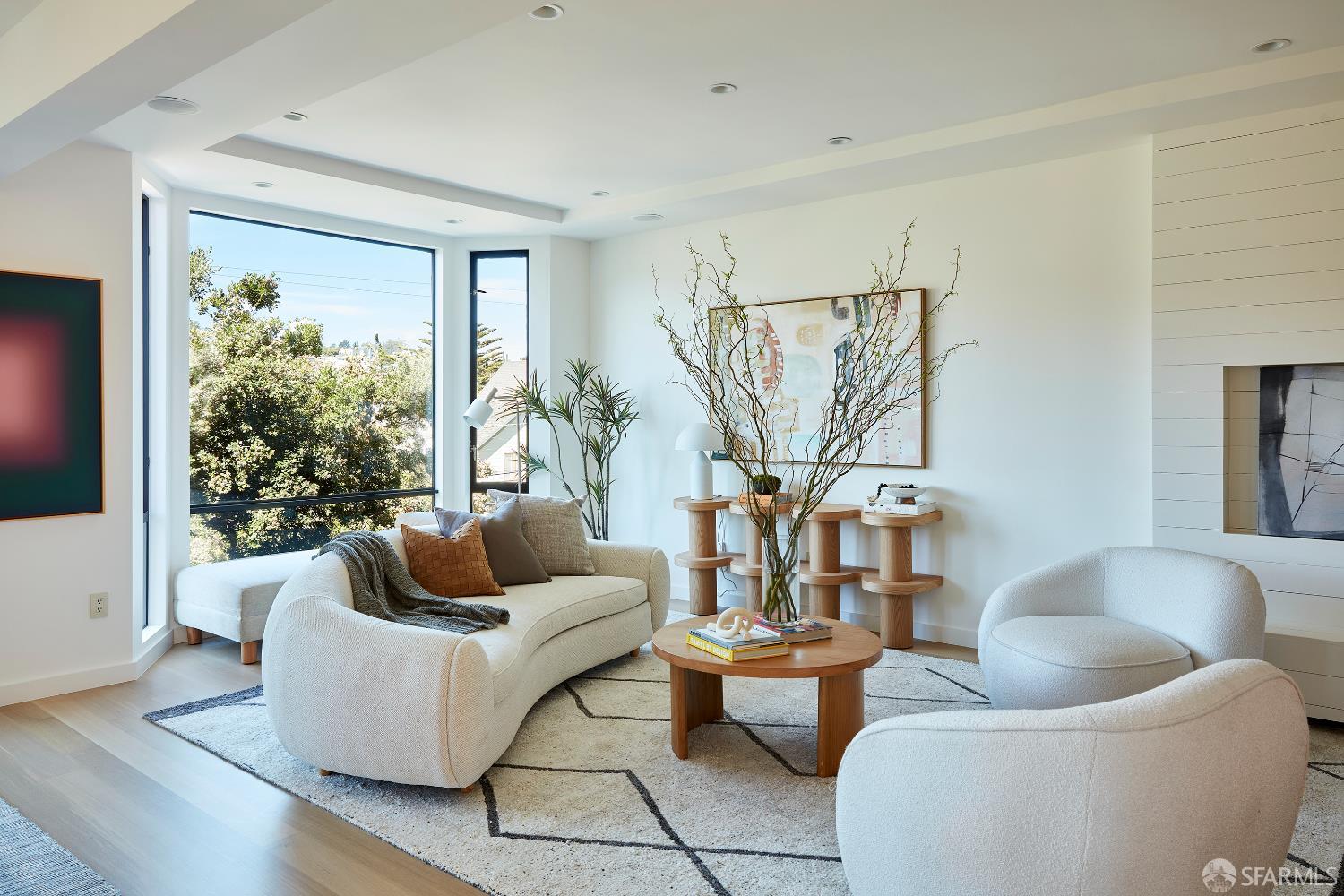 481 Diamond Street - Photo 2