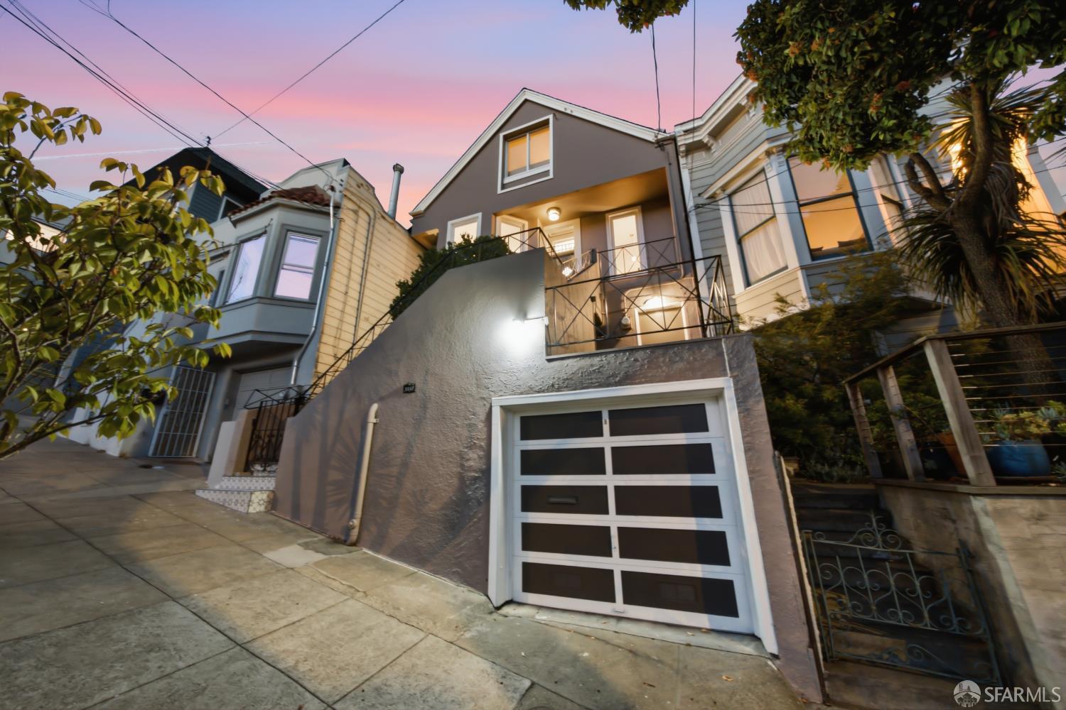 1117 De Haro Street - Photo 2