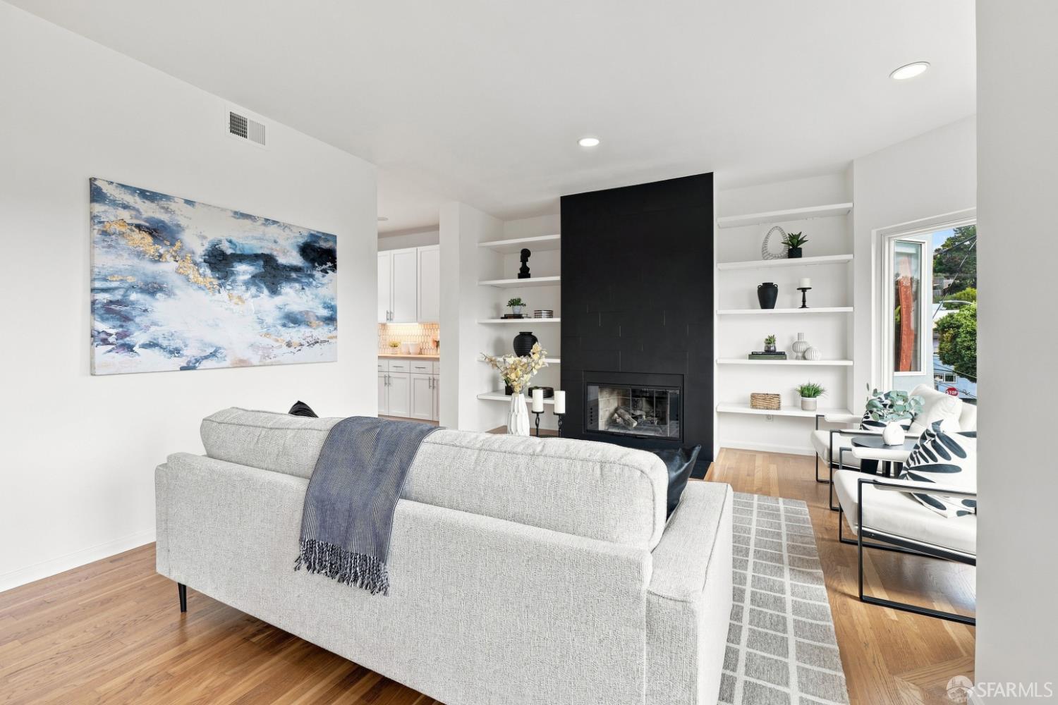 216 Putnam Street - Photo 4