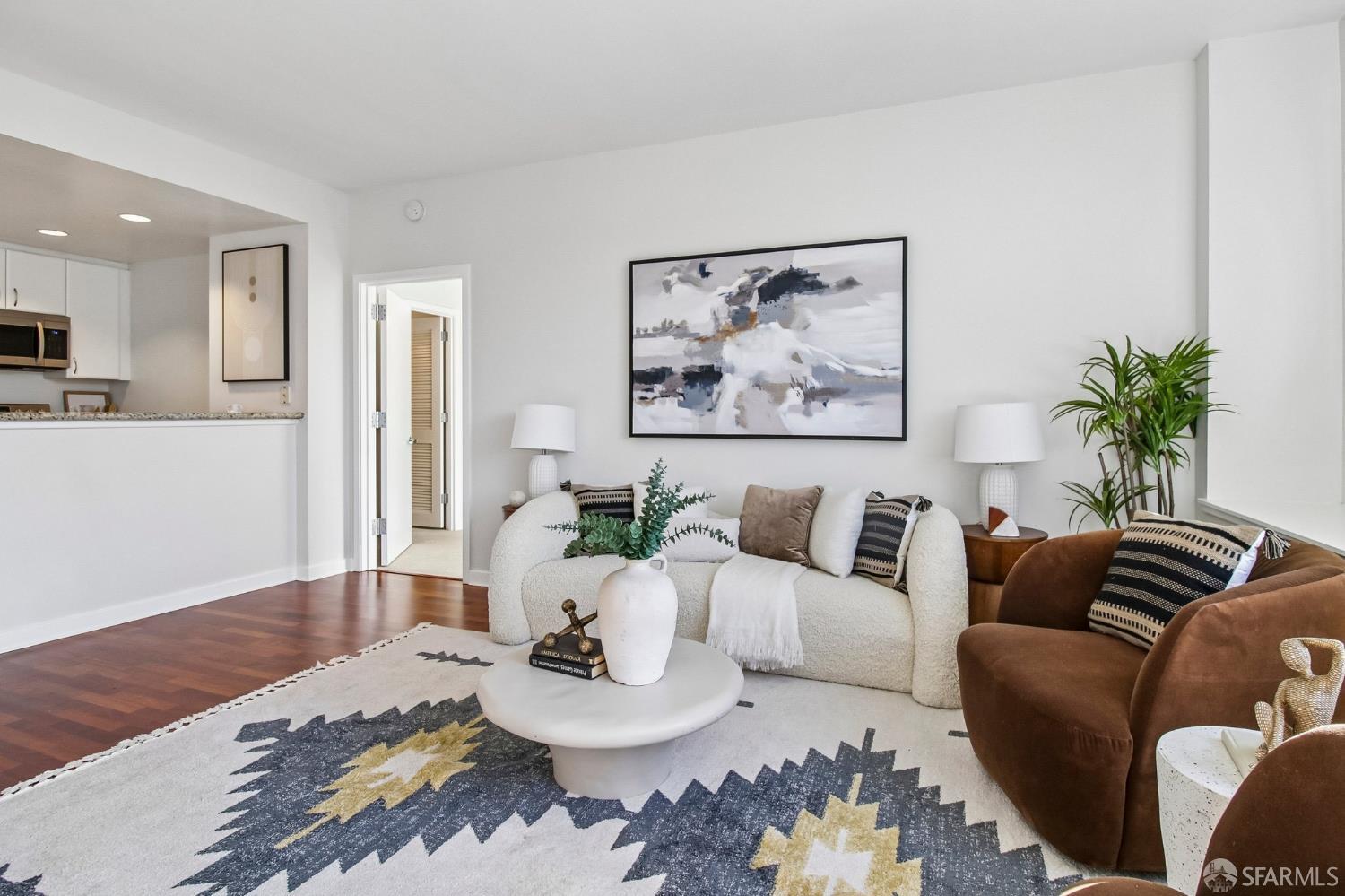 250 King Street #572 - Photo 5
