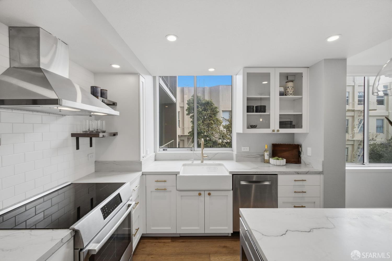 1835 Franklin Street #402 - Photo 5