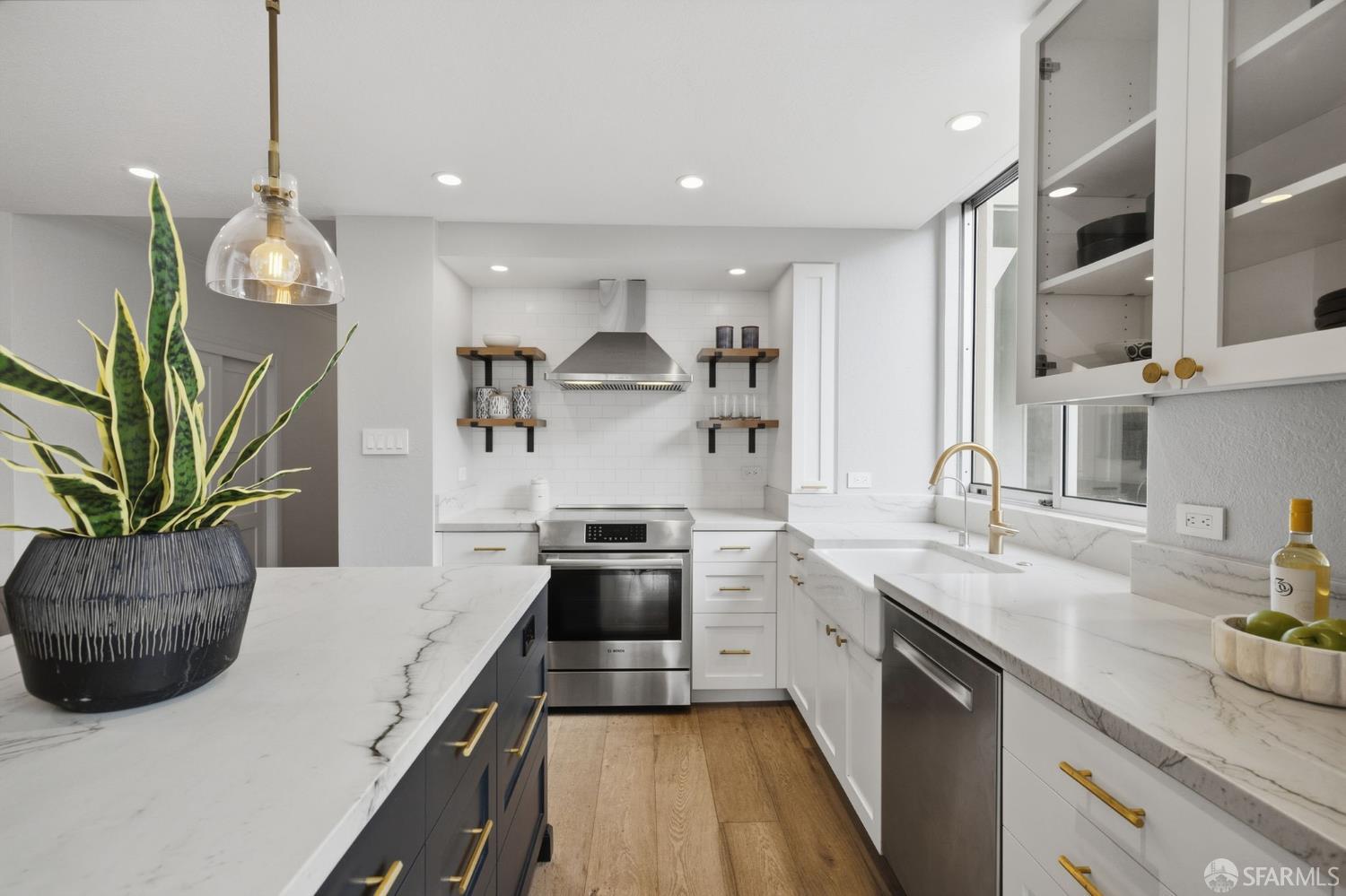 1835 Franklin Street #402 - Photo 4