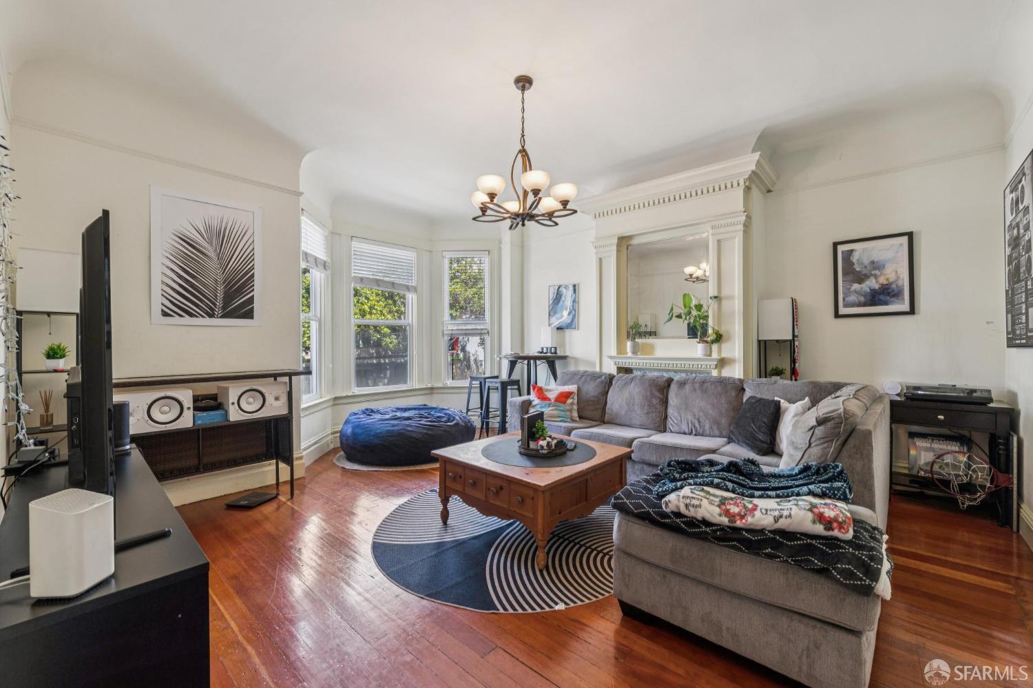 1535 Pacific Avenue - Photo 2