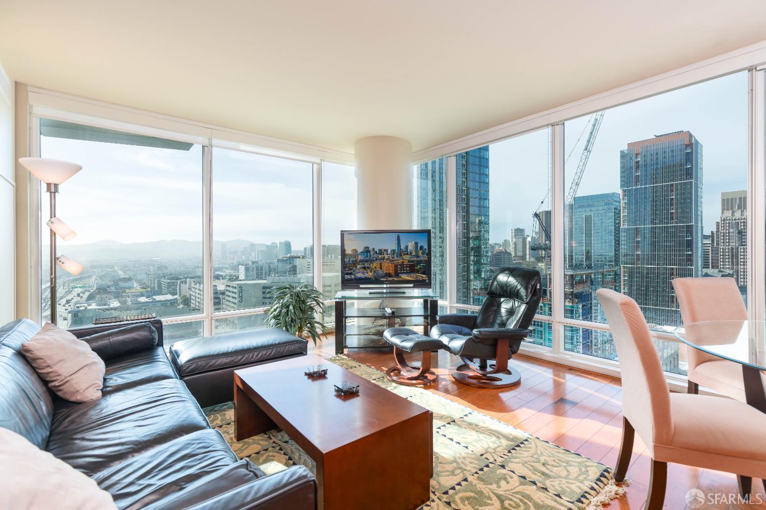 425 1st Street #2406 - Photo 3