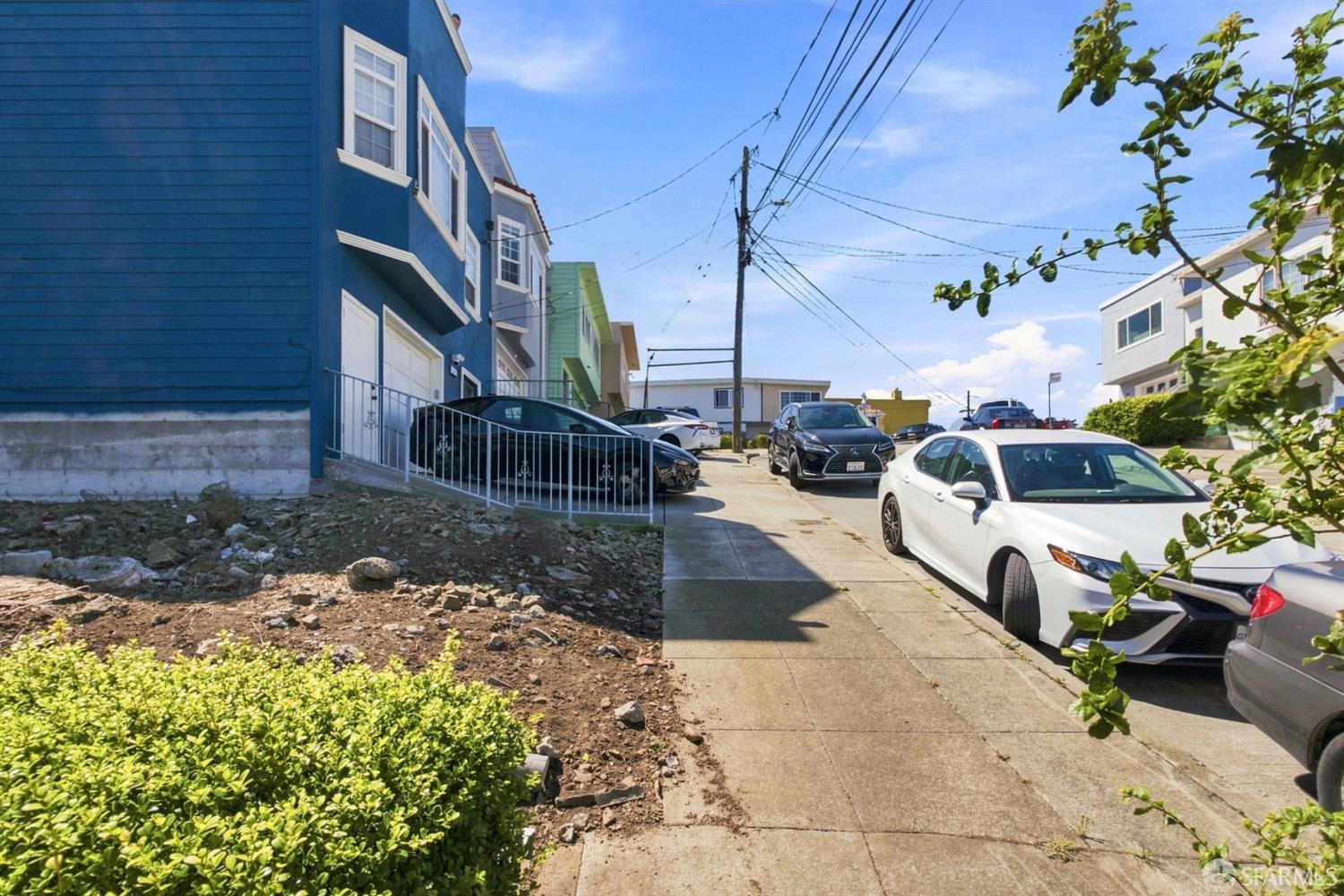 345 Louisburg Street - Photo 3